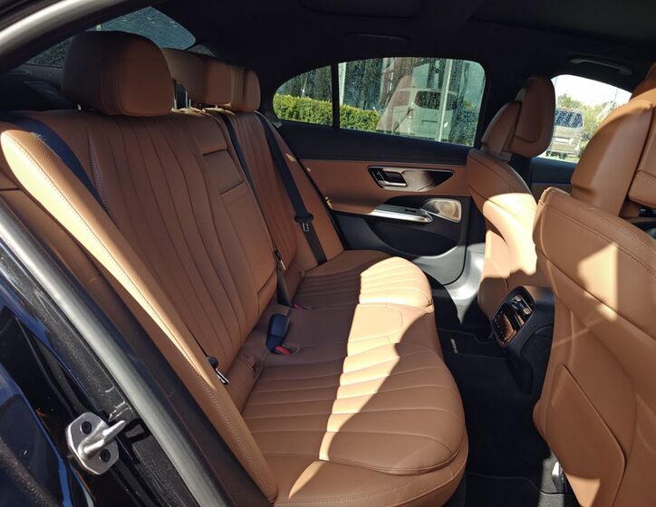 Mercedes-Benz Třídy E 16