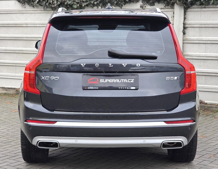 Volvo XC90 SUV 2,0 l 173 kw