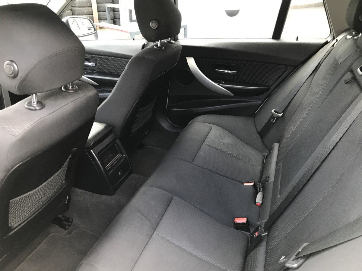 BMW Řada 3 Kombi 2,0 l 110 kw