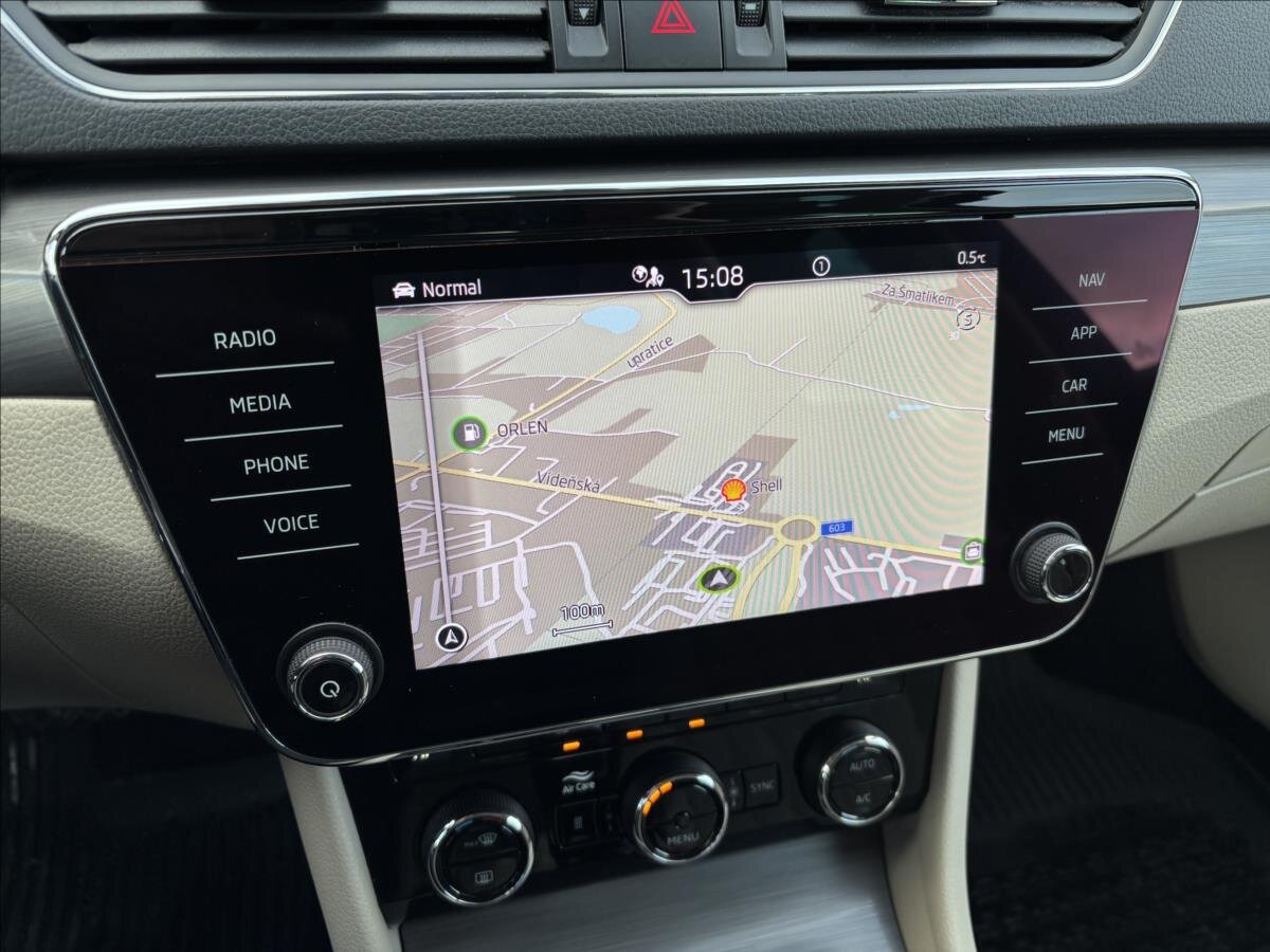 Škoda Superb Kombi 2,0 l 110 kw