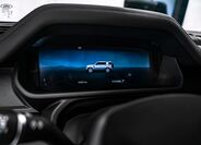 Land Rover Defender 21