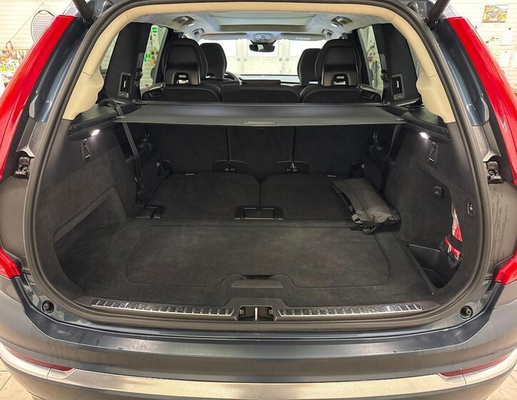 Volvo XC90 SUV 2,0 l 173 kw