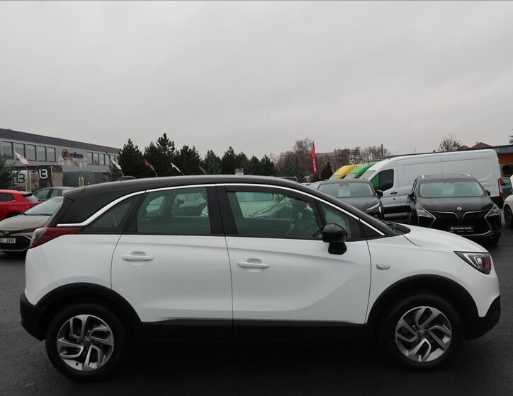 Opel Crossland X 5
