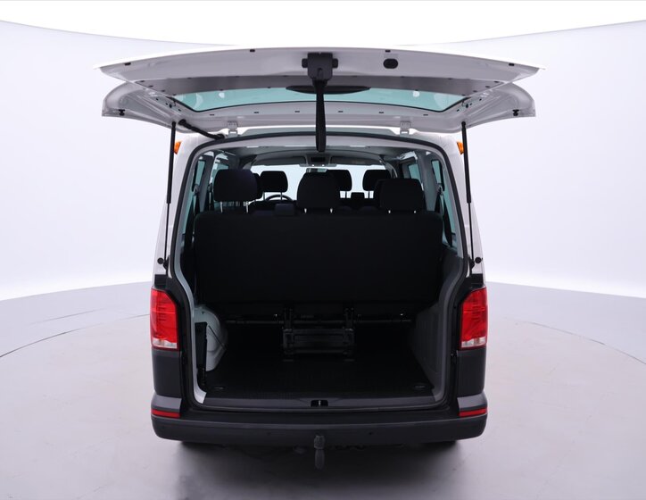 Volkswagen Transporter 9