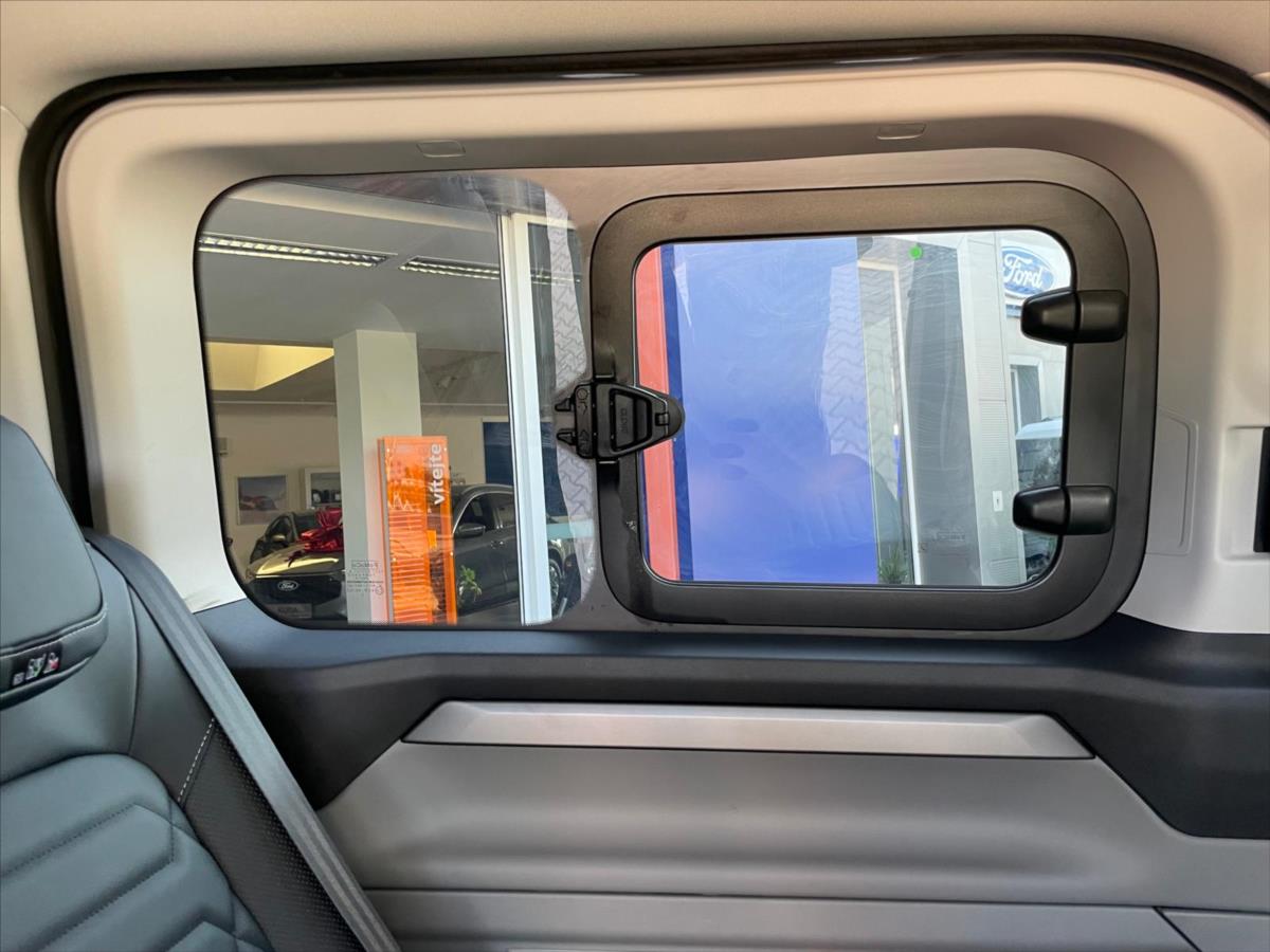 Ford Tourneo Custom Kombi 2,0 l 125 kw