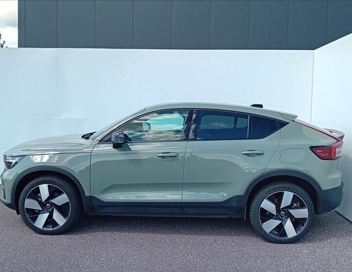 Volvo C40 Hatchback 0,0 300 kw