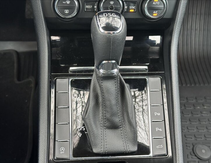 Škoda Superb Kombi 2,0 l 110 kw