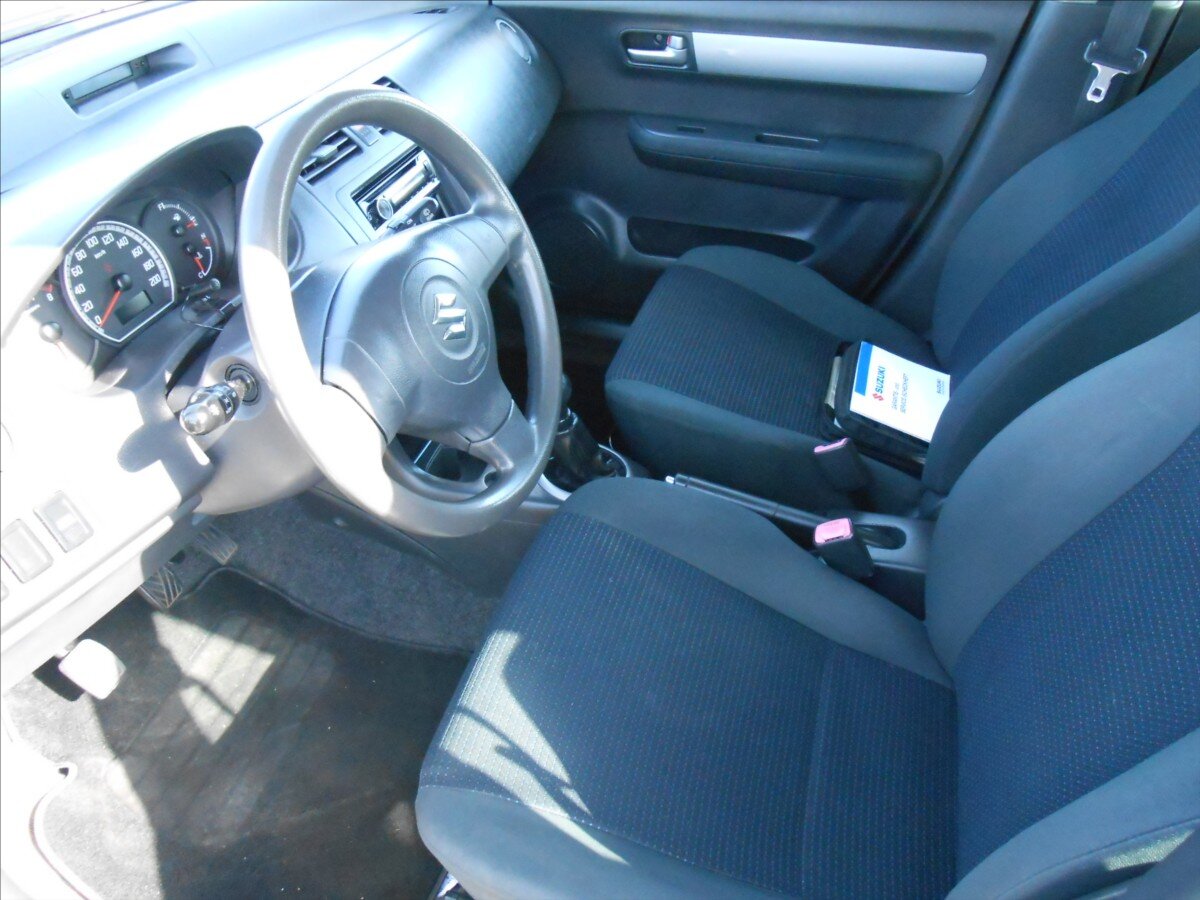 Suzuki Swift Hatchback 1,3 l 67 kw