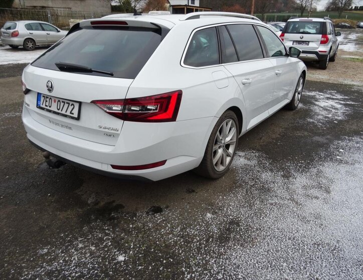 Škoda Superb 4