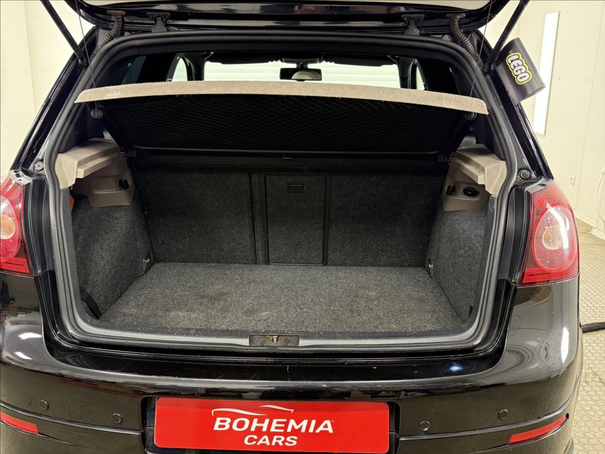 Volkswagen Golf Kombi 3,2 l 184 kw