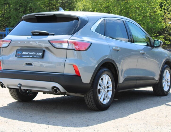 Ford Kuga SUV / Terénní 1,5 l 110 kw