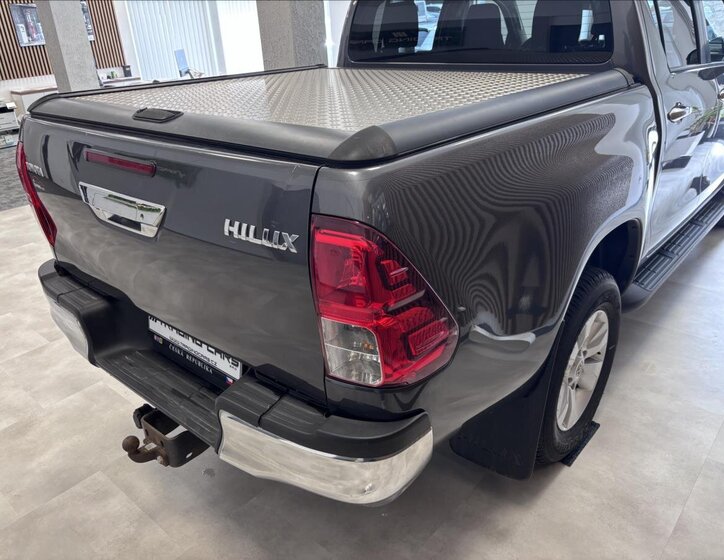 Toyota Hilux Pick-up 2,4 l 110 kw