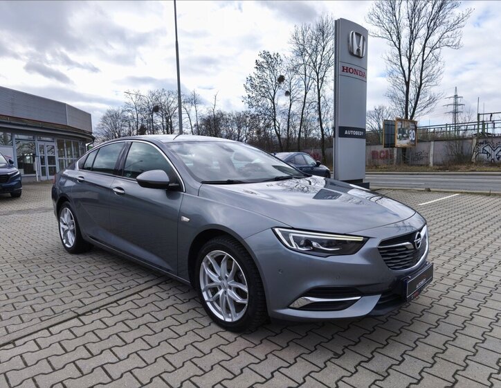 Opel Insignia Hatchback 2,0 l 125 kw