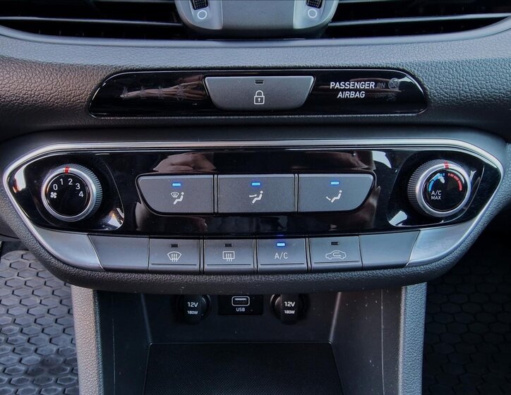 Hyundai i30 Kombi 998,0 88 kw