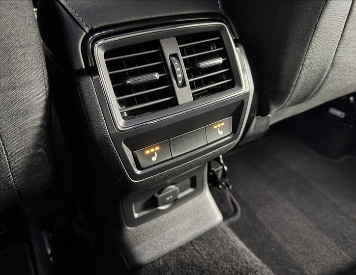 Škoda Karoq SUV / Terénní 2,0 l 85 kw