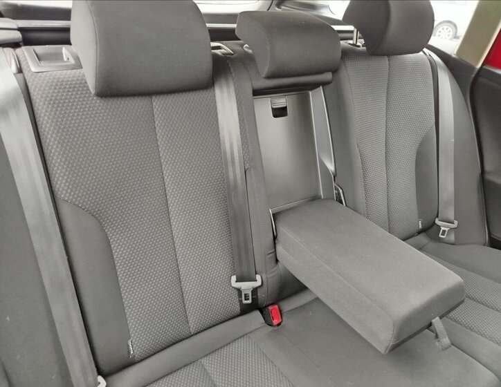 Volkswagen Passat 38