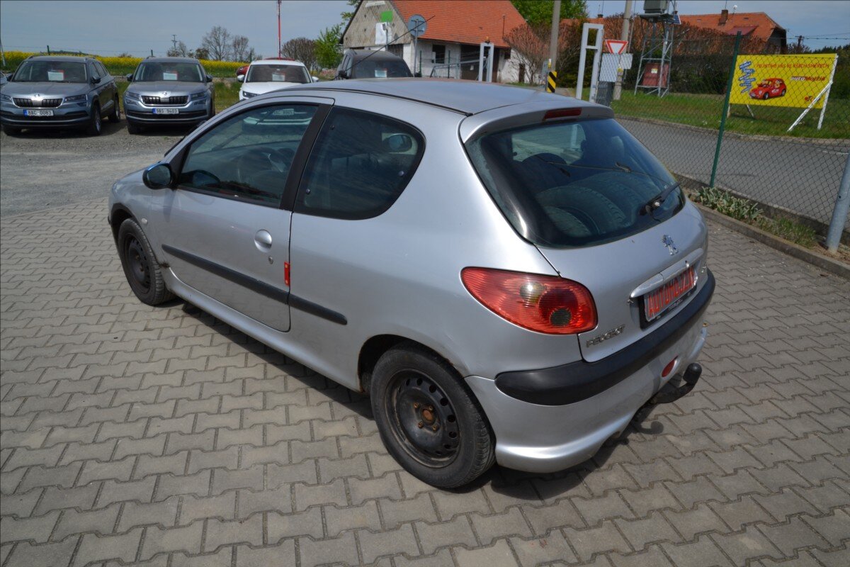 Peugeot 206 Hatchback 1,4 l 50 kw
