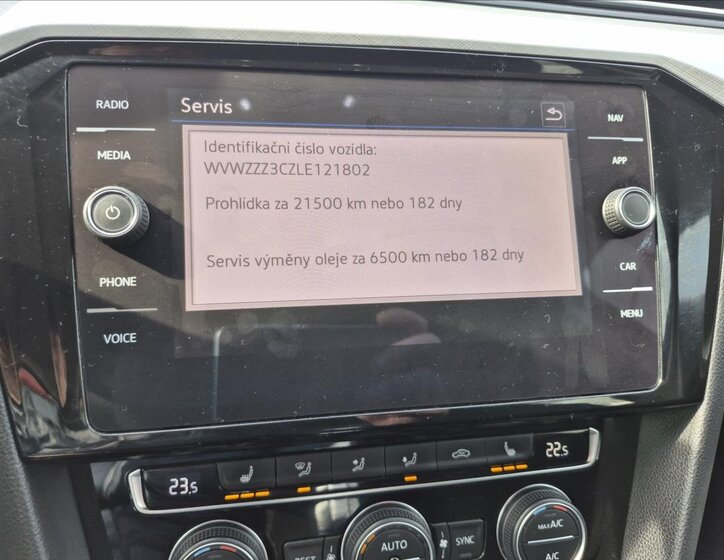 Volkswagen Passat Kombi 1,4 l 160 kw