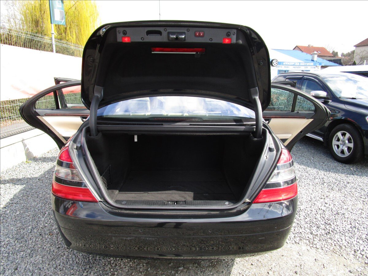 Mercedes-Benz Třídy S Sedan / Limuzína 4,0 l 235 kw