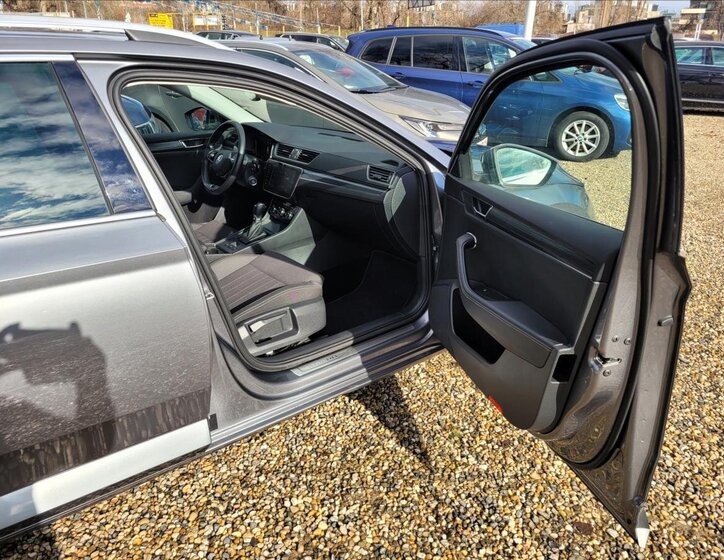 Škoda Superb Kombi 1,4 l 115 kw