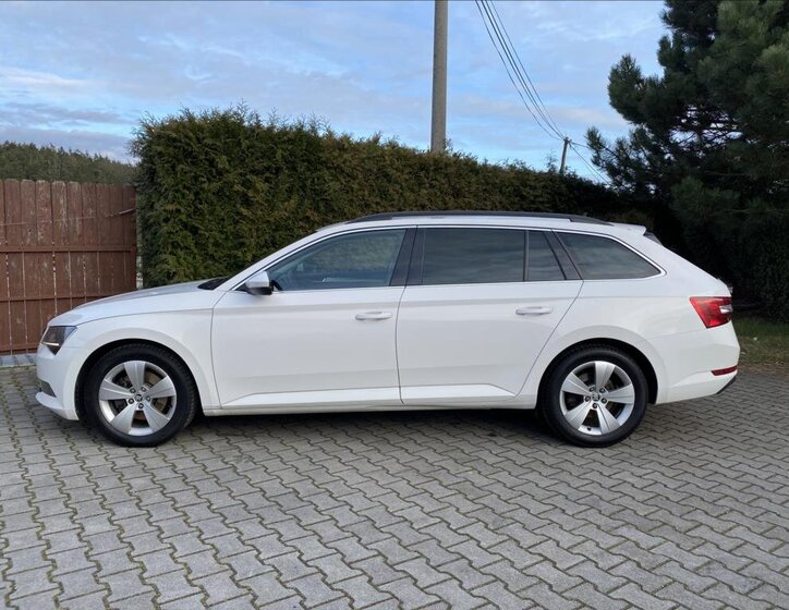 Škoda Superb Kombi 2,0 l 110 kw