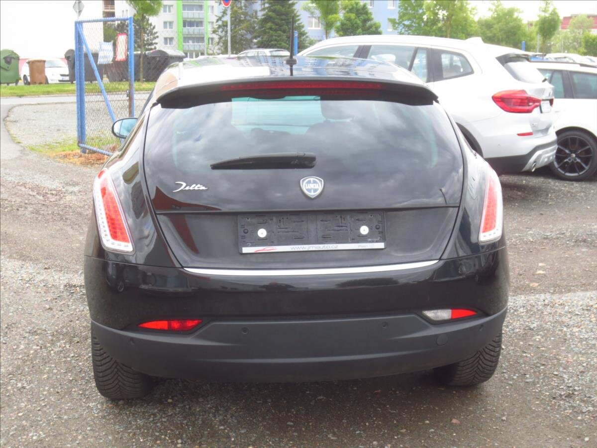 Lancia Delta Hatchback 1,4 l 88 kw