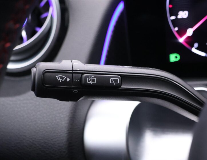 Mercedes-Benz GLB SUV / Terénní 2,0 l 110 kw