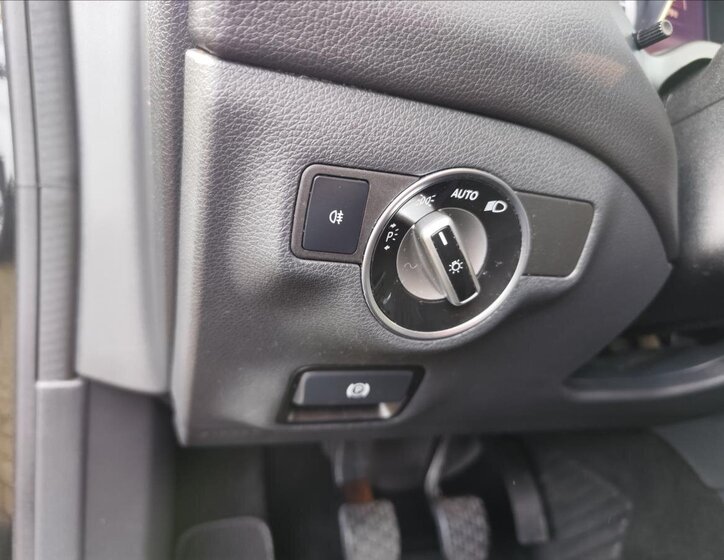 Mercedes-Benz CLA 12