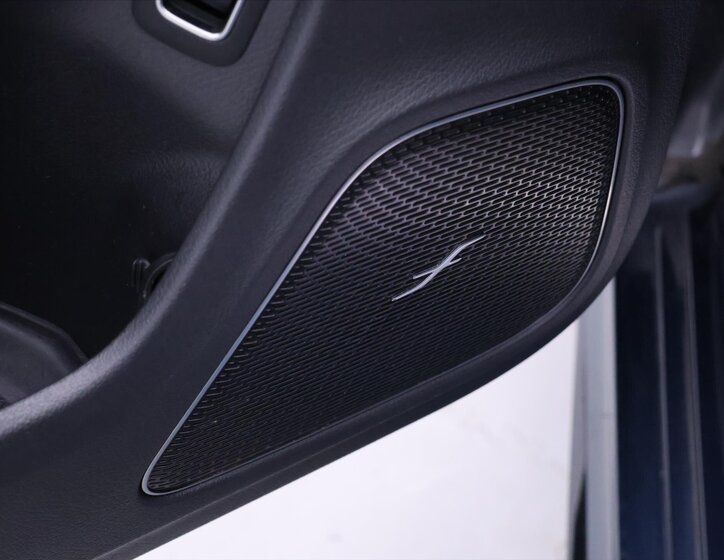 Mercedes-Benz CLA Kombi 2,0 l 225 kw