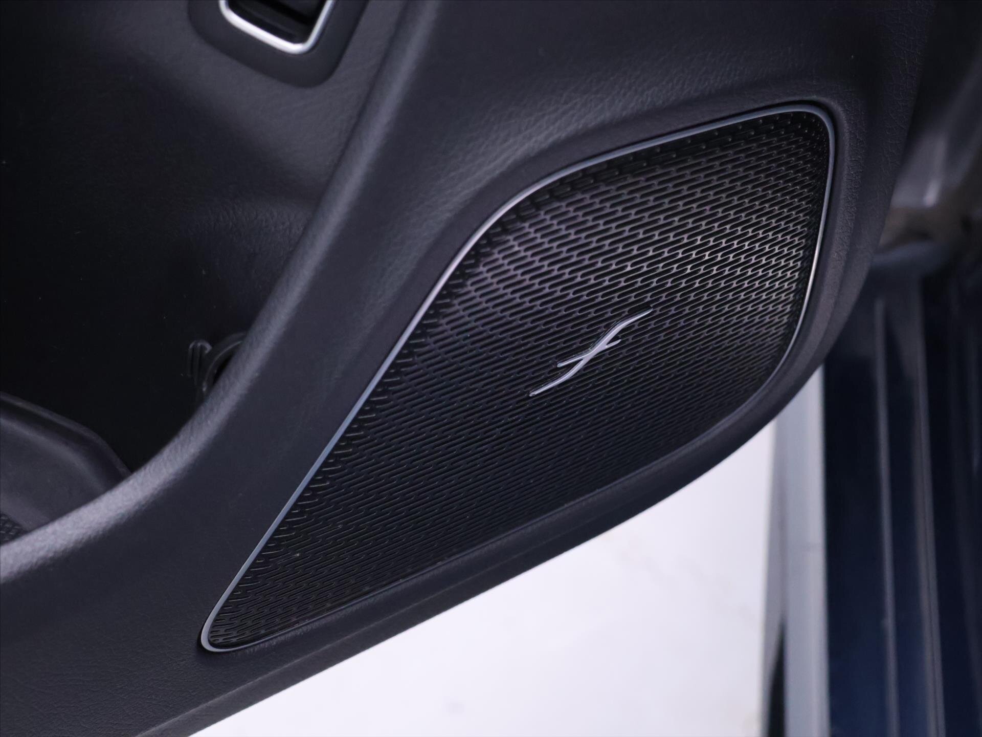 Mercedes-Benz CLA Kombi 2,0 l 225 kw