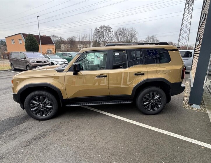 Toyota Land Cruiser SUV 2,8 l 150 kw