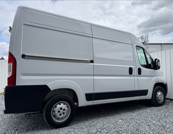 Peugeot Boxer Skříň 2,2 l 103 kw