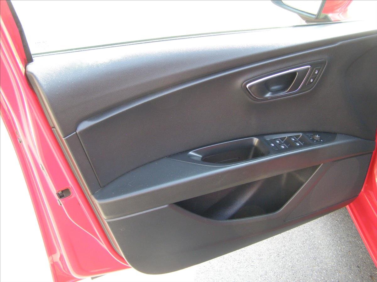 Seat Leon Hatchback 1,4 l 92 kw