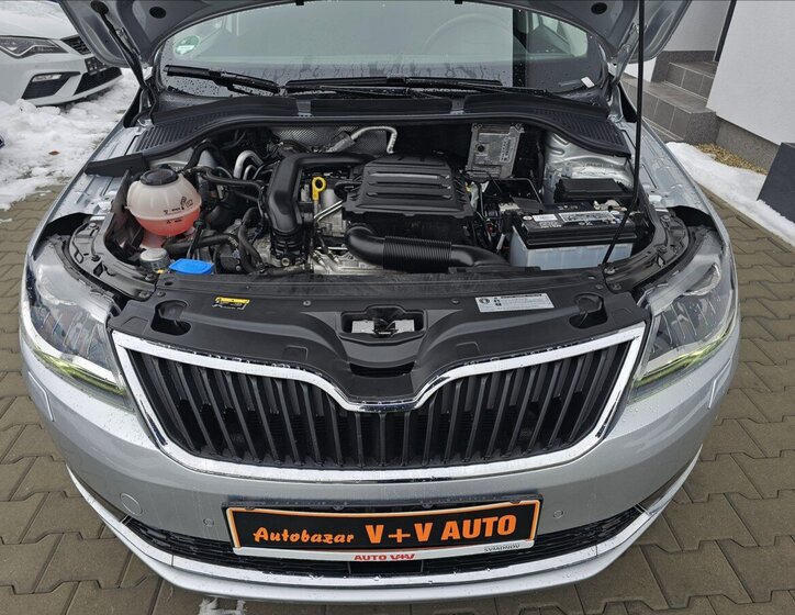 Škoda Rapid Hatchback 999,0 70 kw