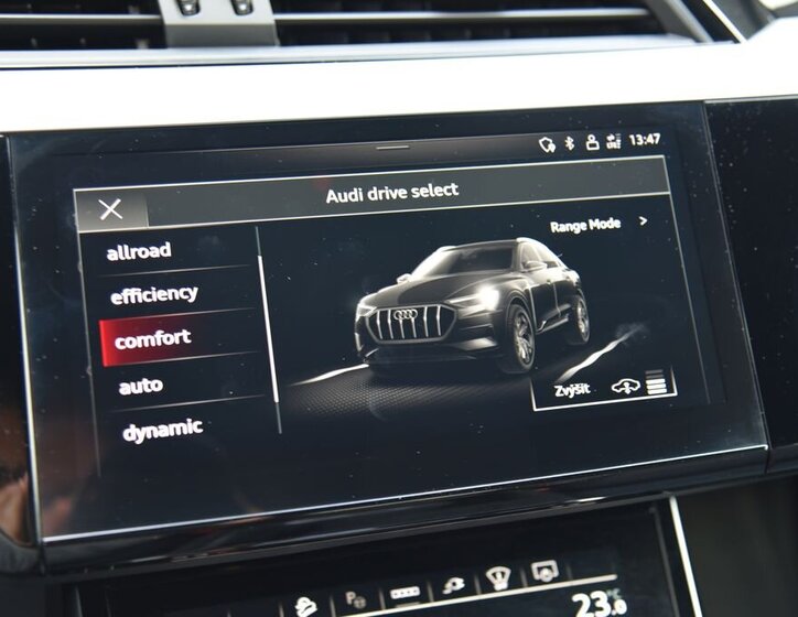 Audi e-tron SUV 0,0 300 kw