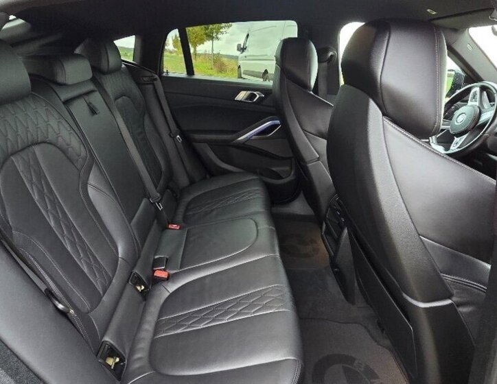 BMW X6 Sedan 0,0 210 kw