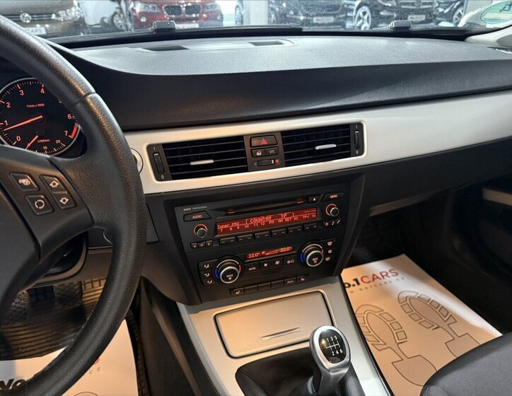 BMW Řada 3 Sedan / Limuzína 2,0 l 105 kw