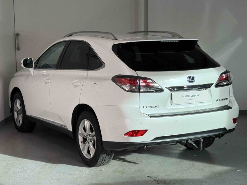 Lexus RX SUV 3,5 l 183 kw