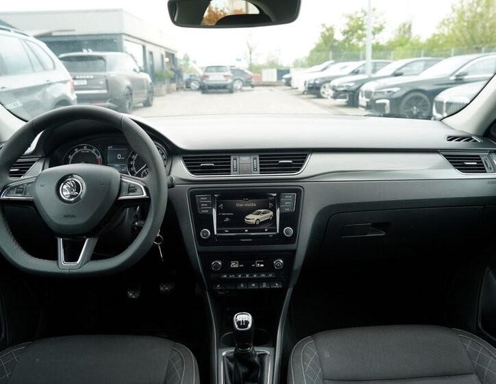 Škoda Rapid Hatchback 999,0 70 kw