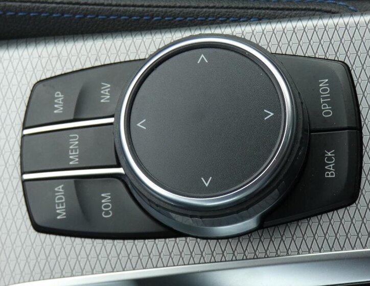 BMW Řada 6 Liftback 3,0 l 195 kw