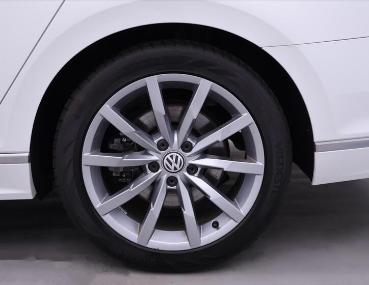 Volkswagen Passat 36