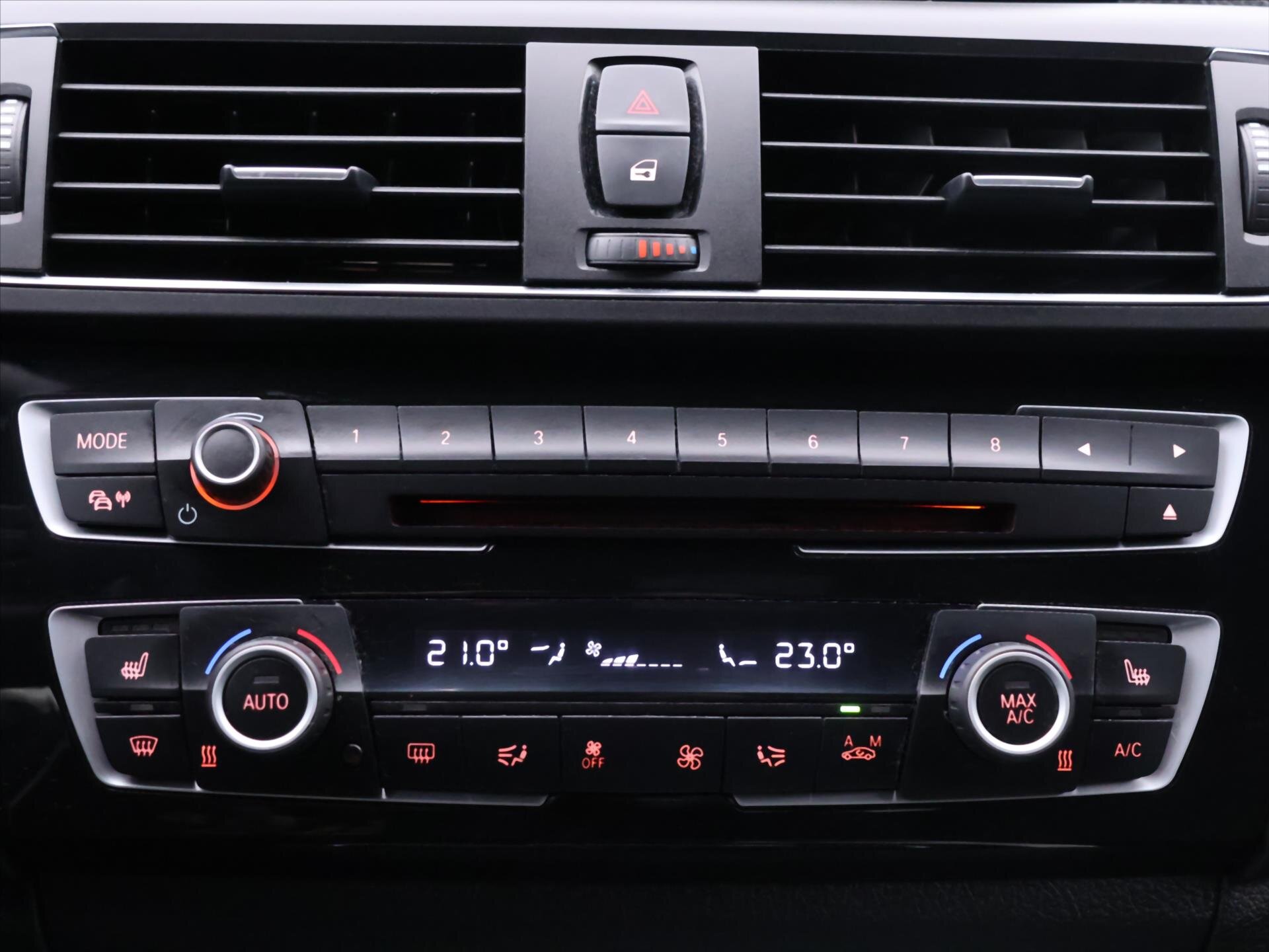 BMW Řada 1 Hatchback 1,5 l 85 kw