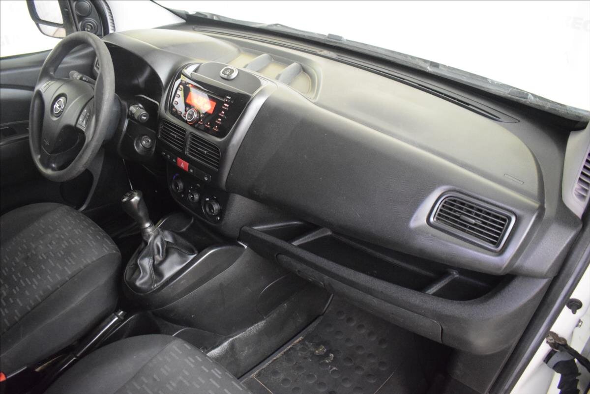 Opel Combo Ostatní 1,2 l 66 kw