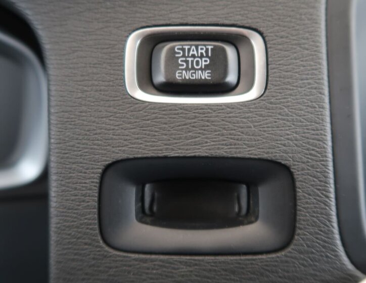 Volvo V60 Kombi 2,0 l 110 kw