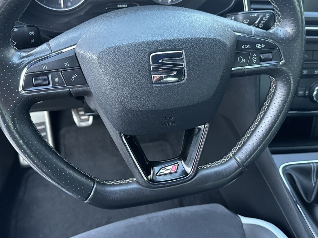 Seat Leon Hatchback 2,0 l 213 kw