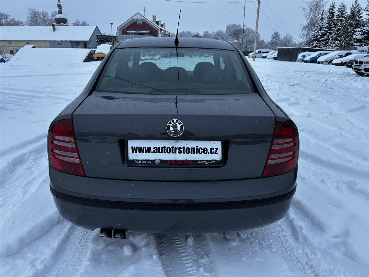 Škoda Superb Sedan 2,0 l 103 kw