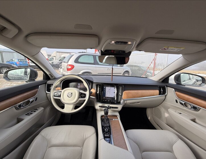 Volvo V90 Kombi 2,0 l 110 kw