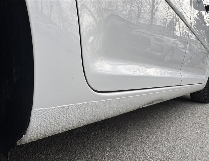 Volkswagen Touran MPV 1,6 l 77 kw