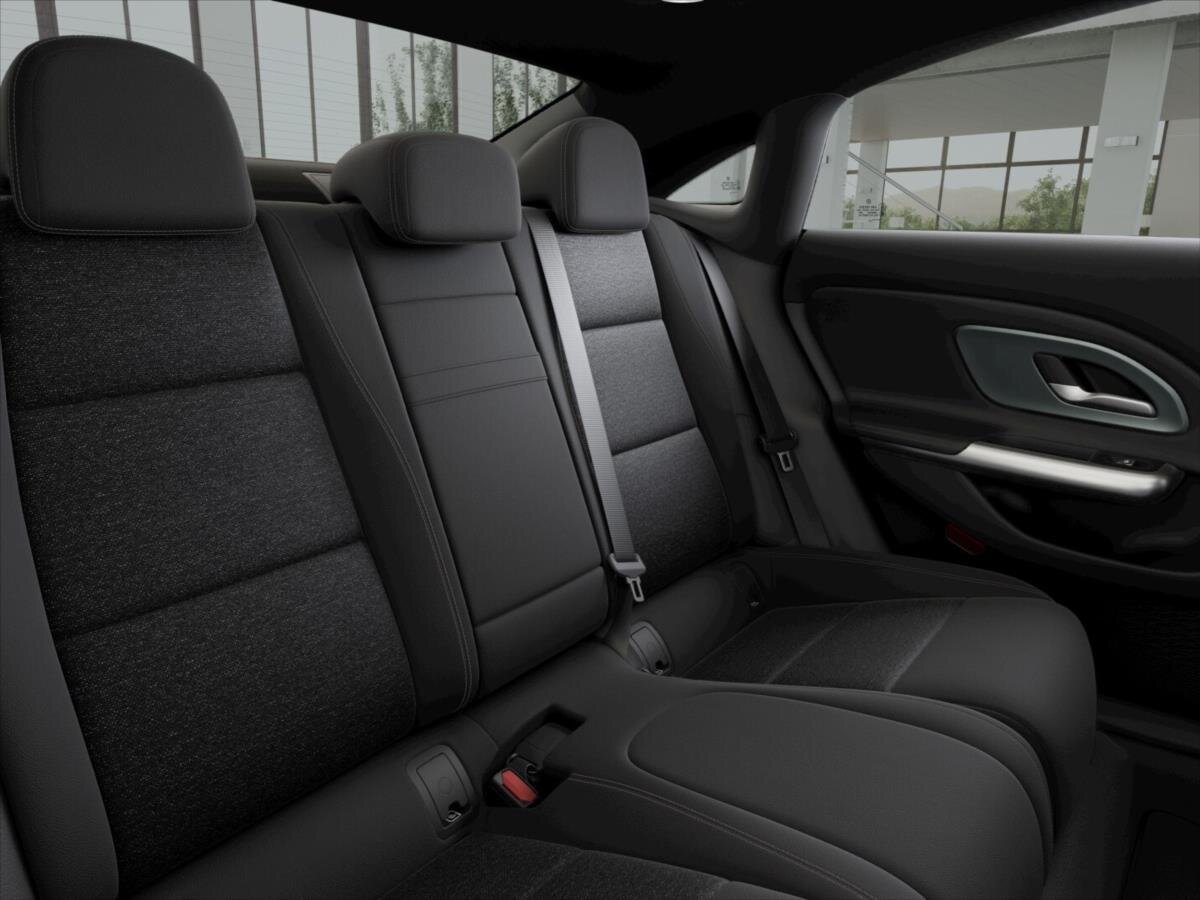 Mercedes-Benz CLA Kupé 1,5 l 120 kw