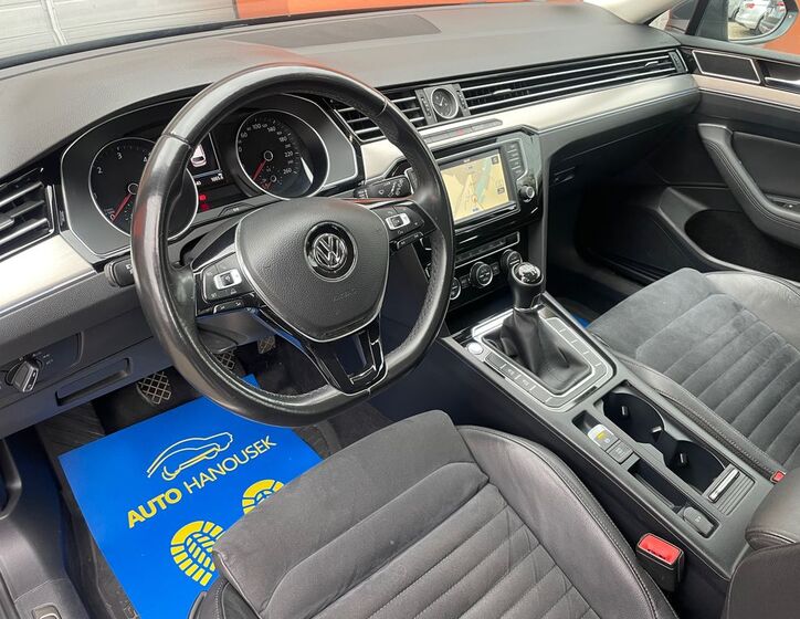 Volkswagen Passat 11